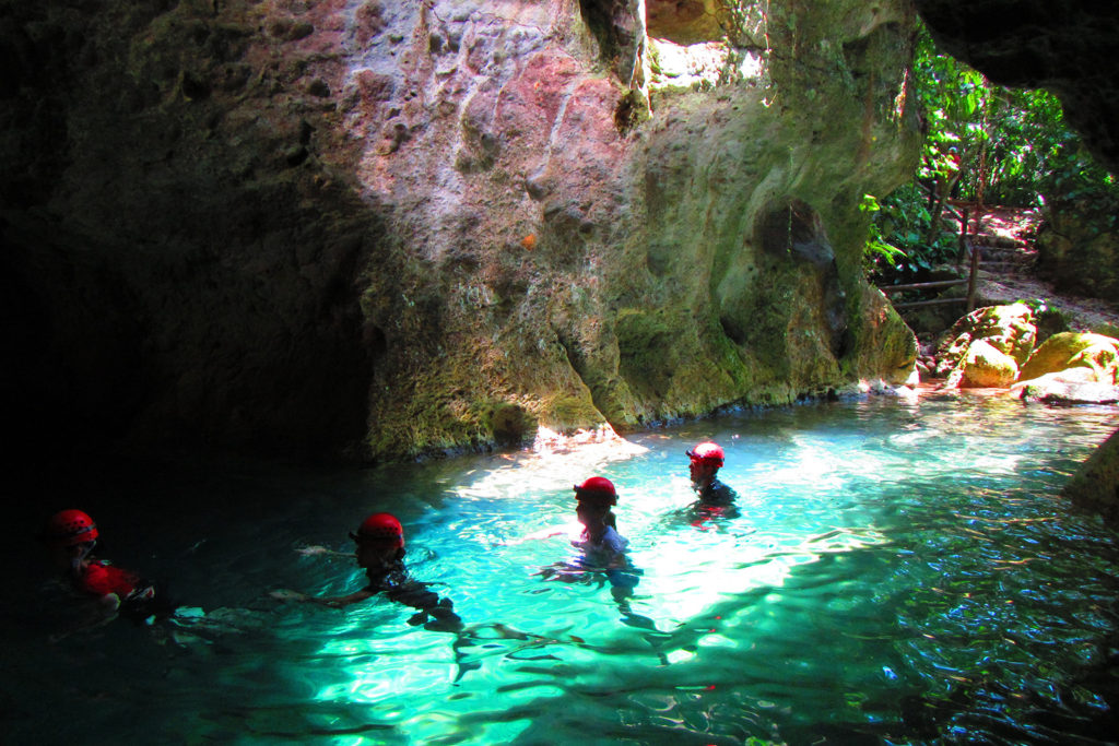ATM-Cave-Expedition-Viva-Belize